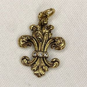 Fleur de Lis crystals charm Aimez gold